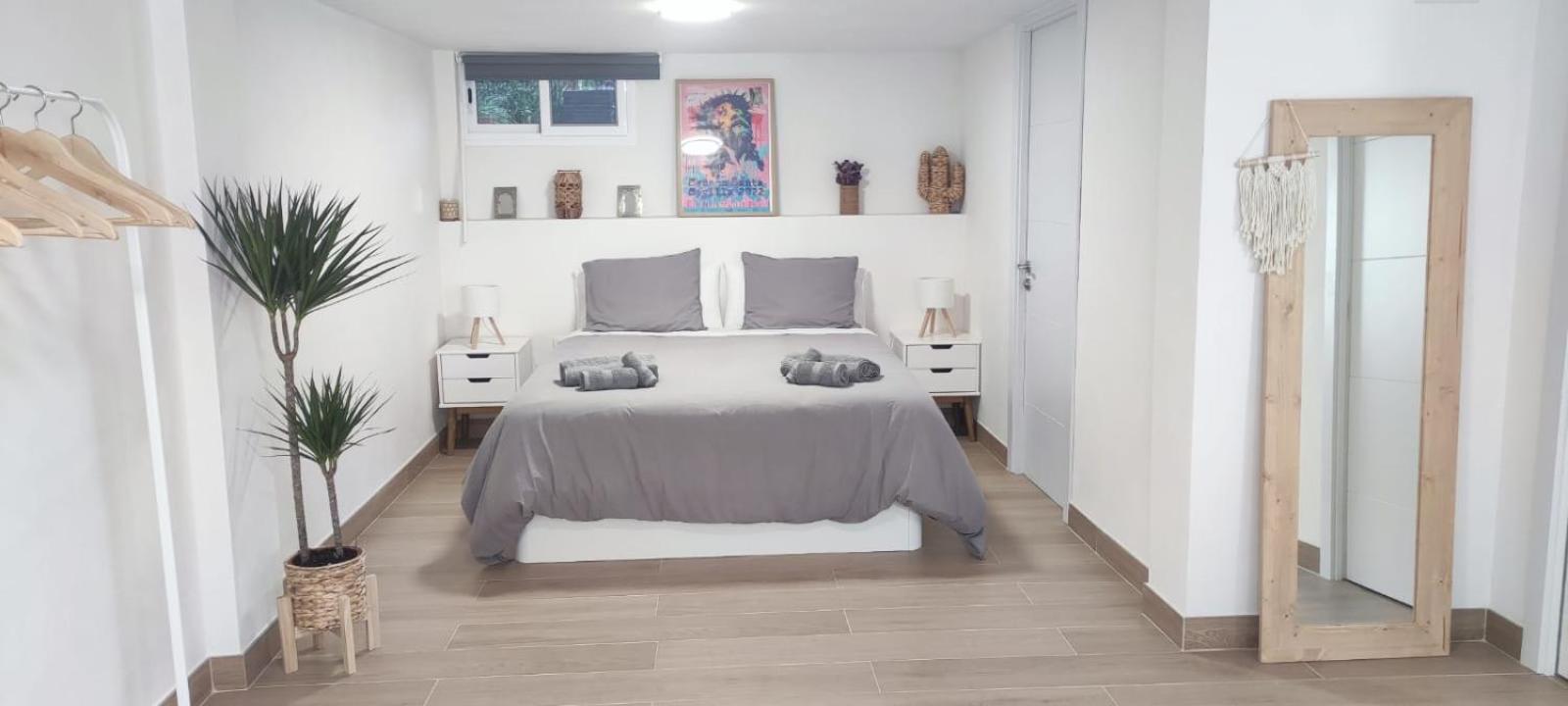 Rizos Apartment *